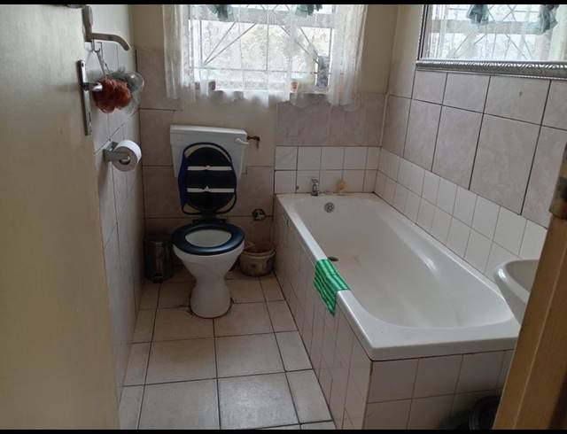 3 BEDROOM HOUSE FOR SALE IN WELTEVREDEN VALLEY